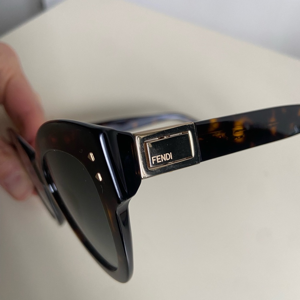 Fendi Brown Tortoise Sunglasses - Picture 6 of 10